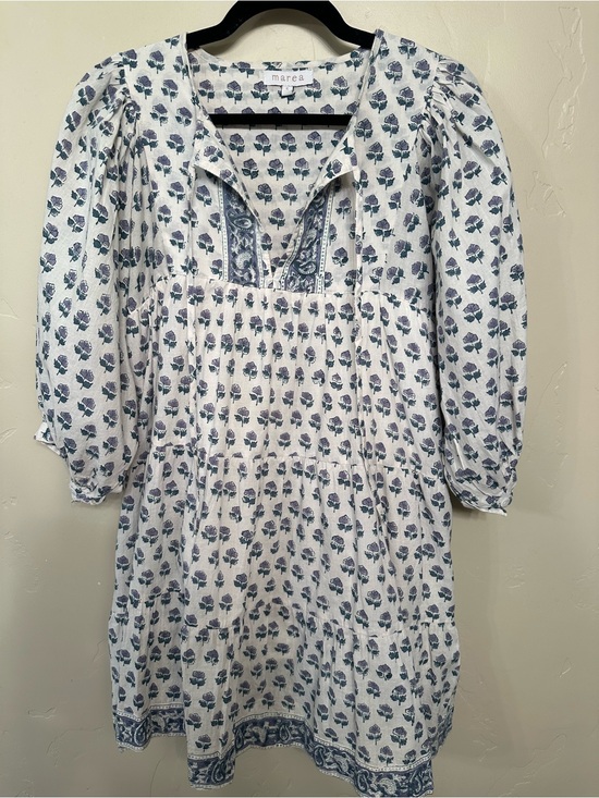 Marea By Liz Joy Dresses & Skirts - Marea White & Blue Floral Mini Dress